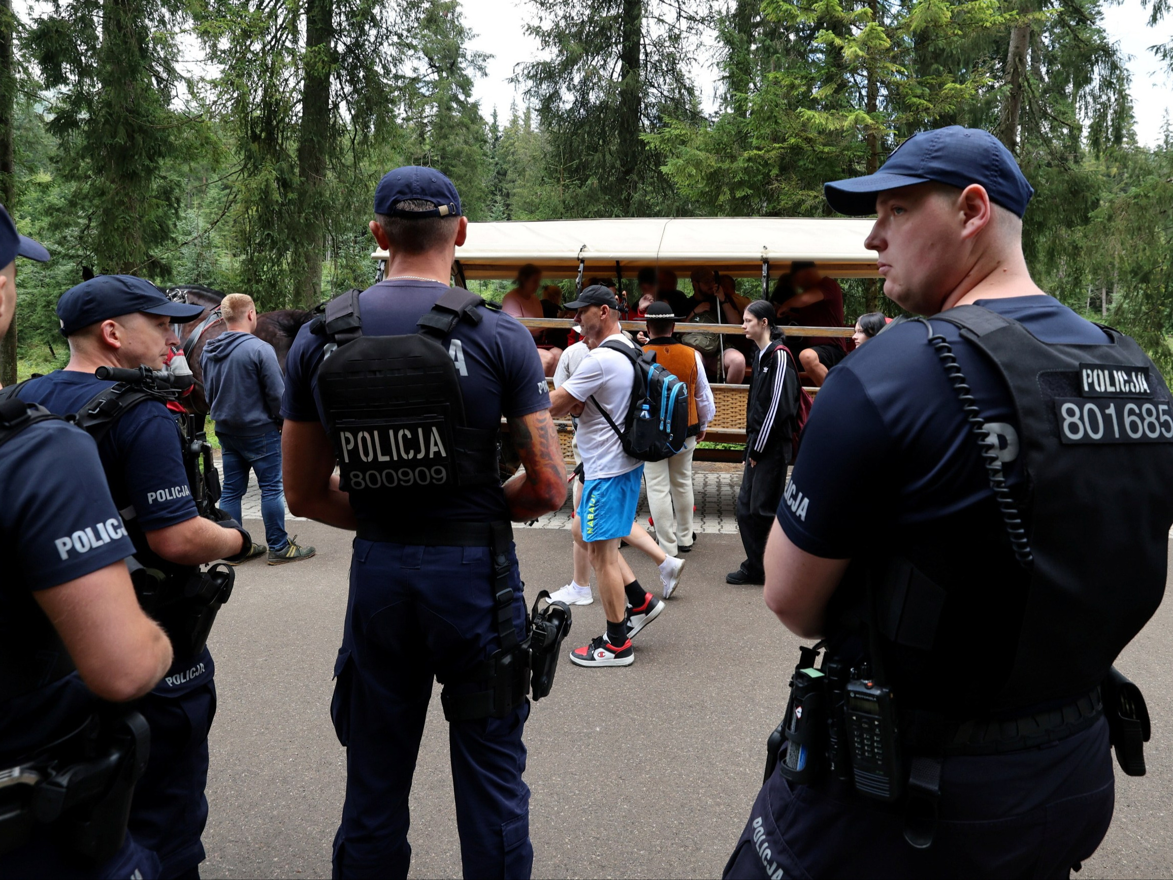 Gorąco w Tatrach, turyści w szoku. Musiała interweniować policja