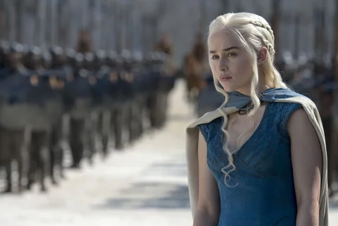 Emilia Clarke w serialu &quot;Gra o tron&quot; (2011)