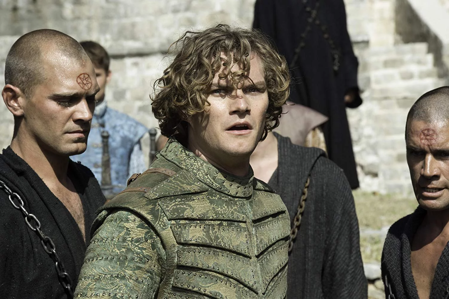 Finn Jones jako Loras Tyrell