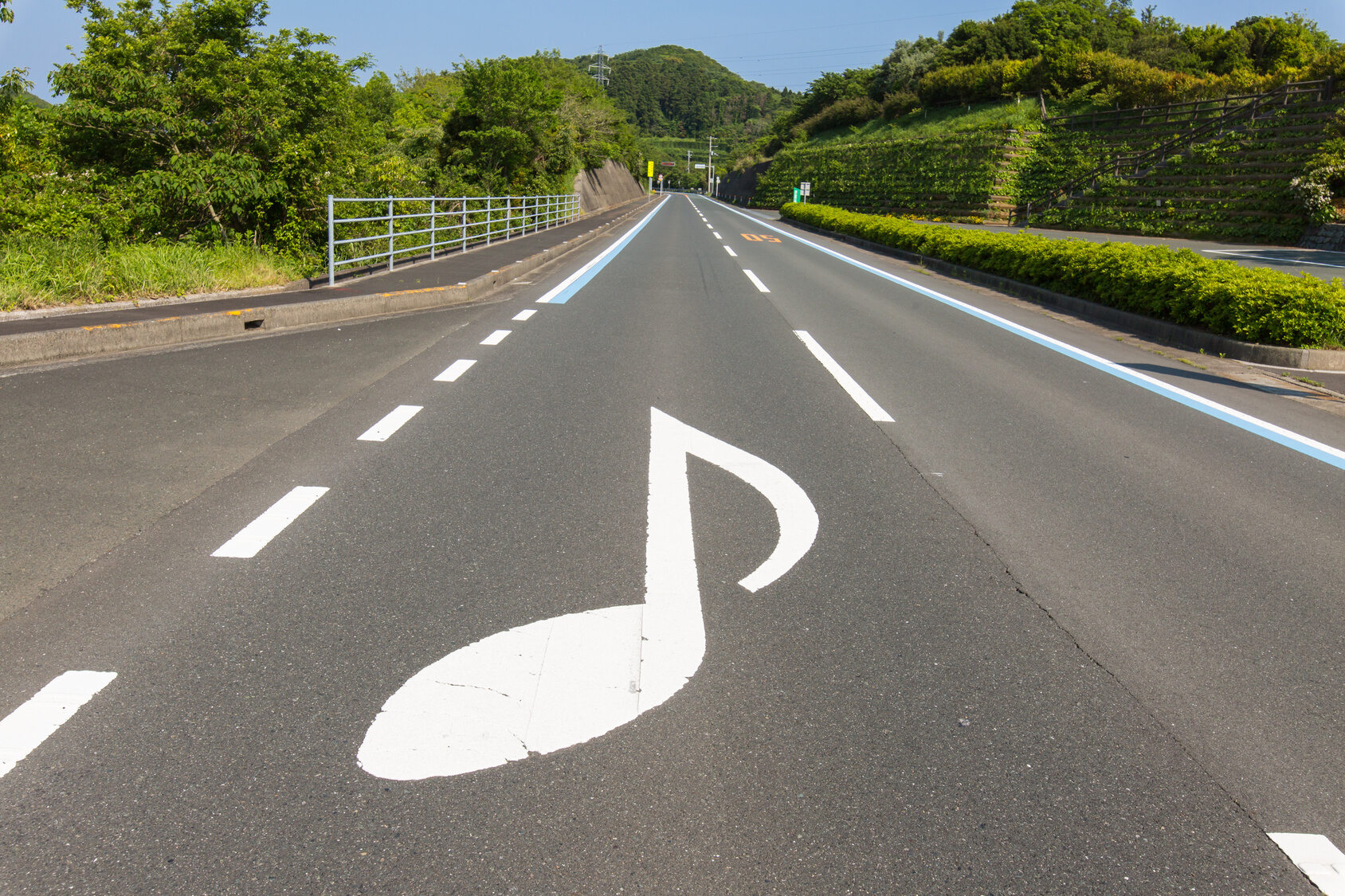 Муз в дорогу. Музыкальная дорога. Поющая дорога. Музыкальные дороги в Японии. Музыкальная дорога в Японии.