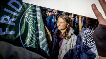 Greta Thunberg na marszu na rzecz klimatu i sprawiedliwości w Amsterdamie