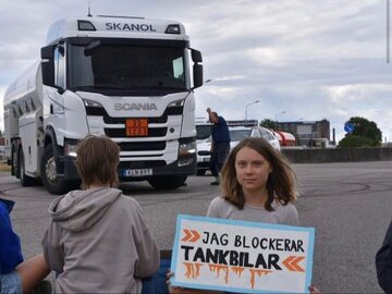 Greta Thunberg podczas protestów w Malmö