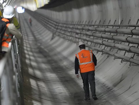 Według obietnic Hanny Gronkiewicz-Waltz, metro miało dojeżdżać na Pragę w 2010 r. (fot. PAP/Jacek Turczyk)