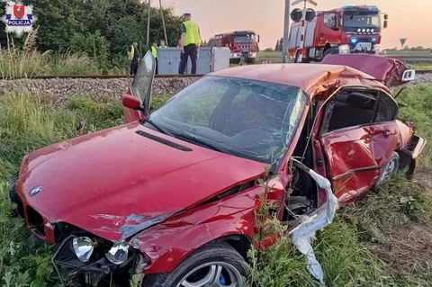 Zderzenie BMW z szybobusem k. Zamościa