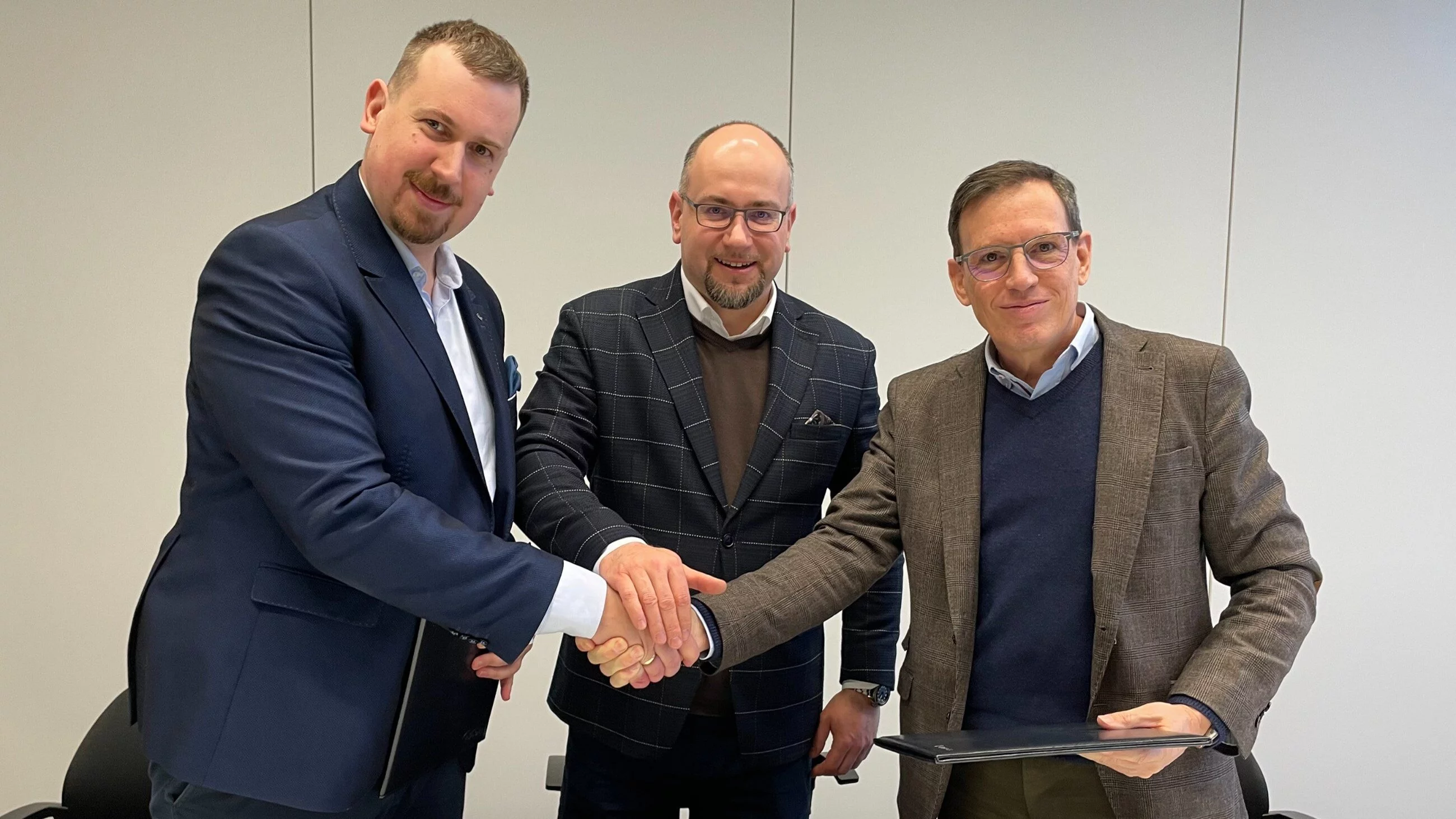 Przedstawiciele Grupa Enea i hiszpańska Grupo Cobra