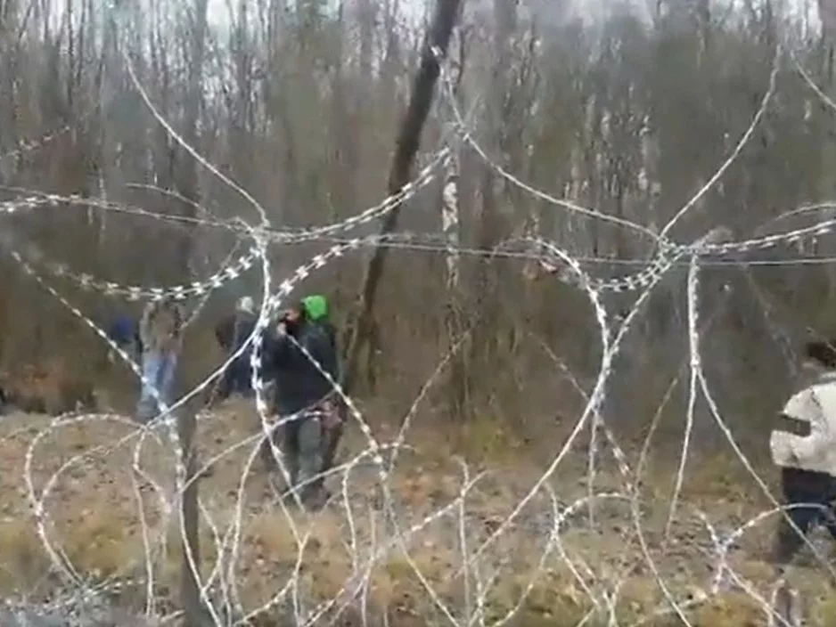 Atak migrantow na posterunek Straży Granicznej