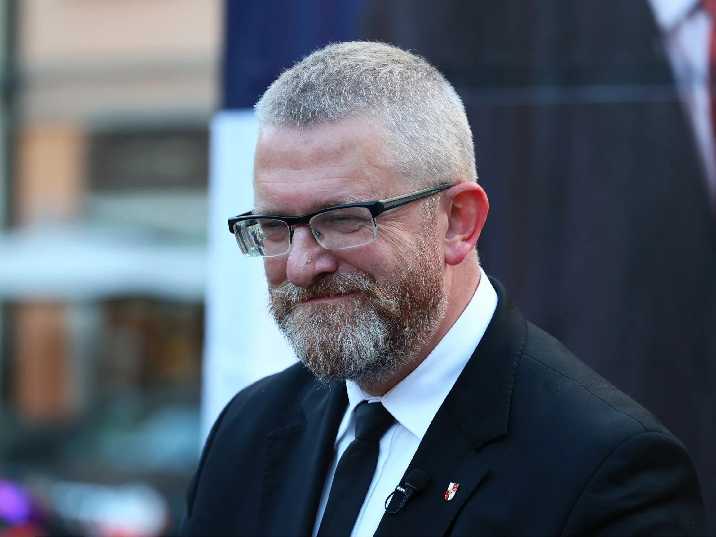 Oświadczenie majątkowe Grzegorza Brauna. Tyle zarobił jako europoseł – Wprost Oświadczenie majątkowe Grzegorza Brauna. Tyle zarobił jako europoseł – Wprost