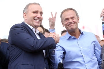 Grzegorz Schetyna i Donald Tusk w 2019 roku