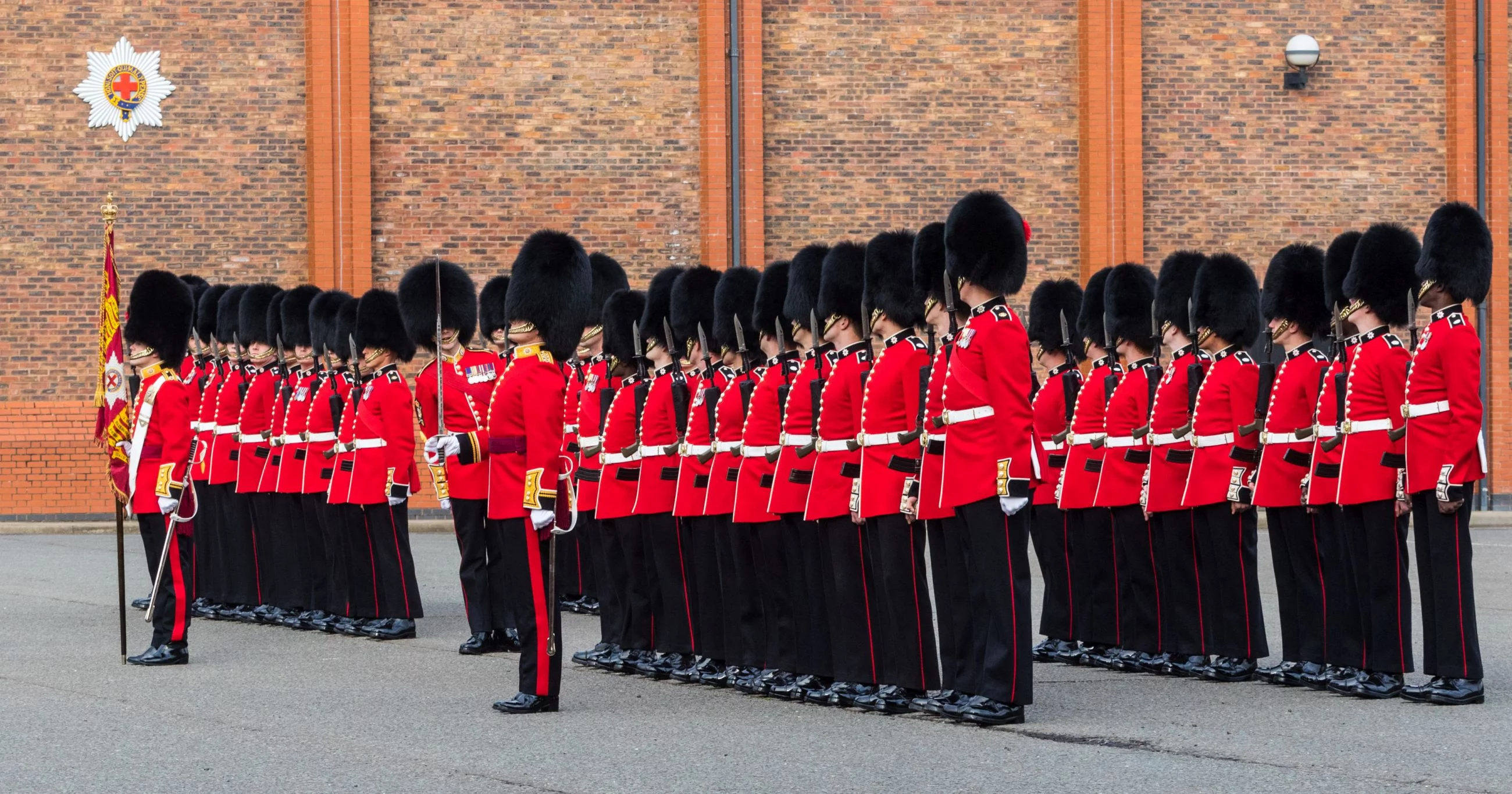 Członkowie Coldstream Guards, zdjęcie ilustracyjne