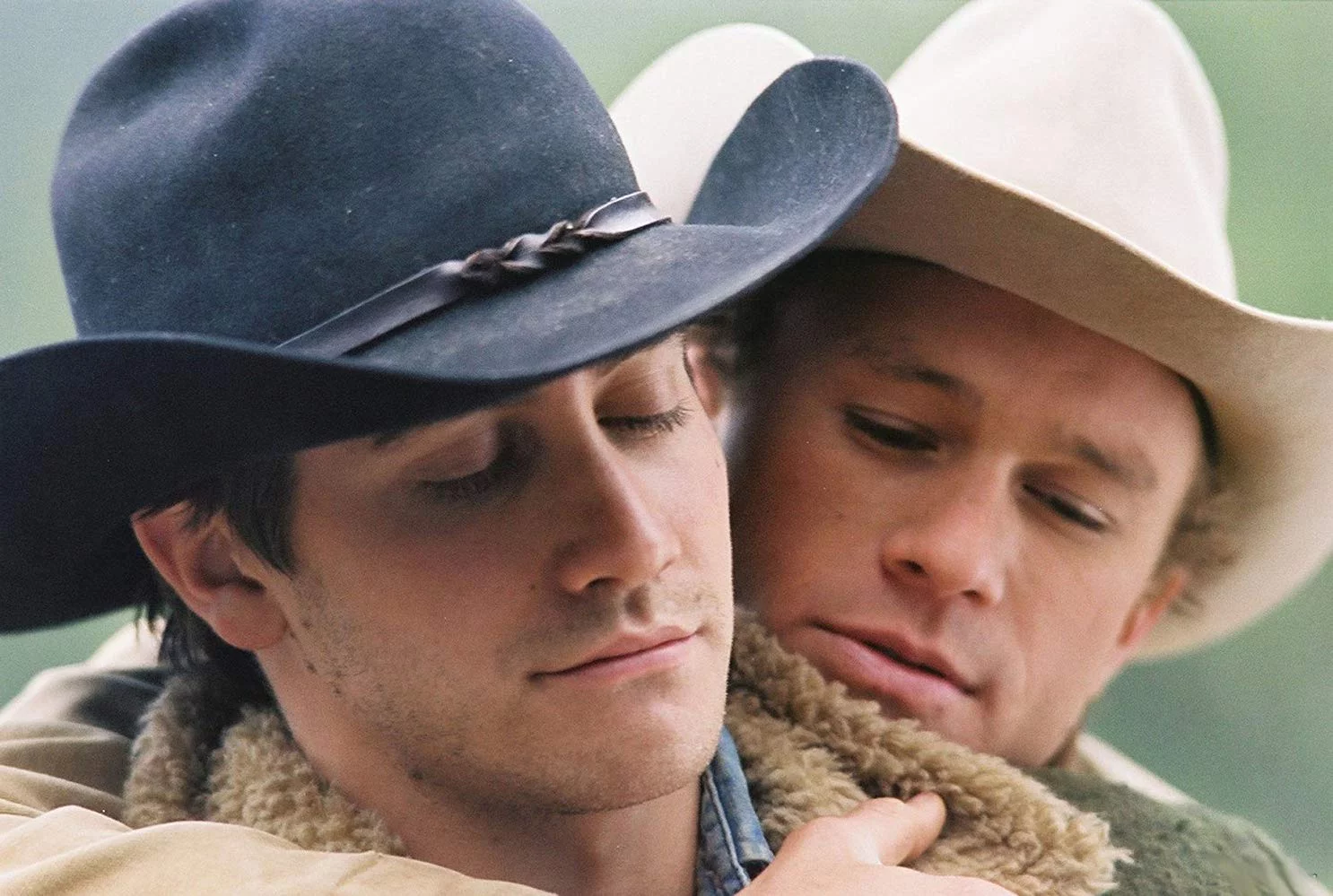 Heath Ledger i Jake Gyllenhaal w filmie „Tajemnica Brokeback Mountain” (2005)