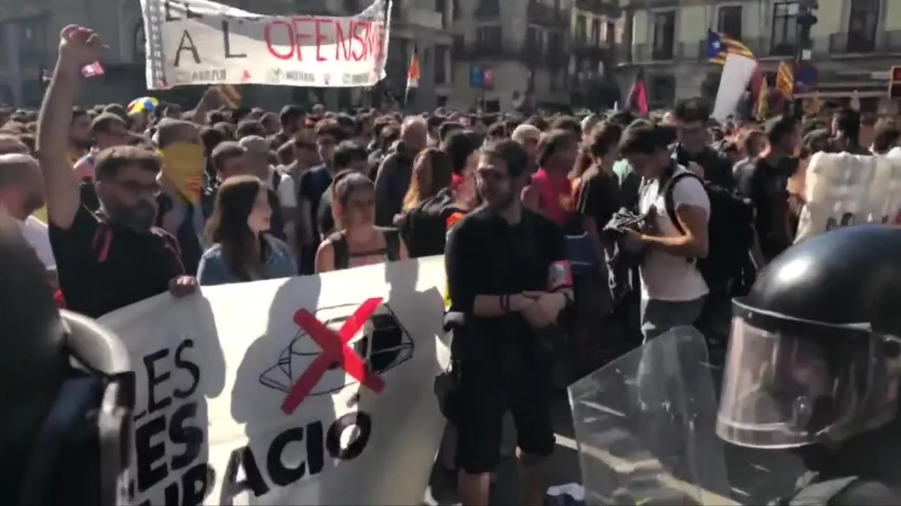 Interwencja hiszpańskiej policji. Rozproszono manifestację zwolenników niepodległości Katalonii