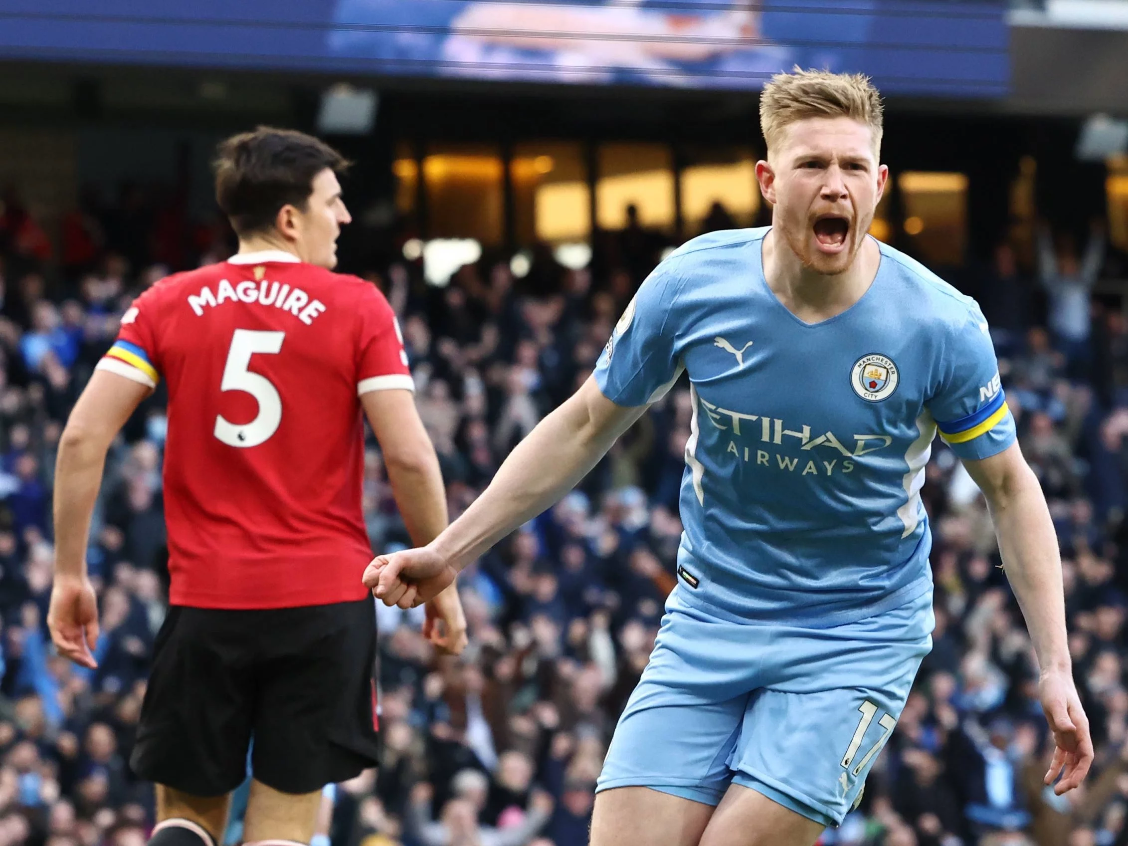 Harry Maguire i Kevin De Bruyne w derbach Manchesteru