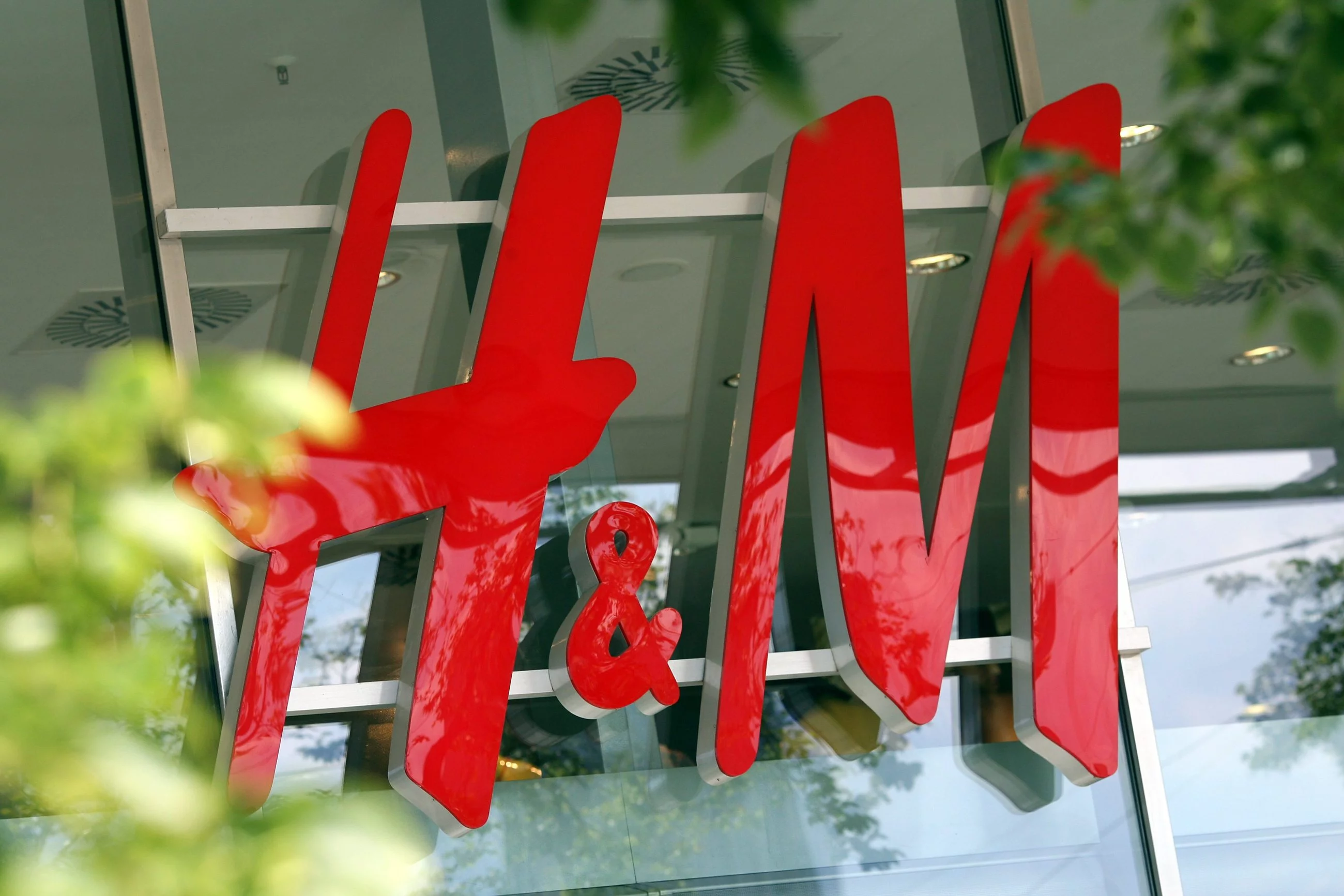 Logo H&M