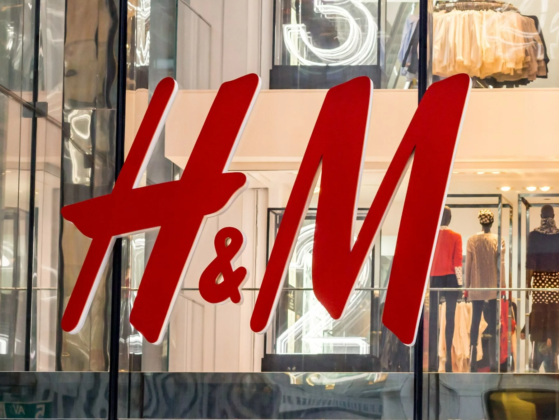 H&M