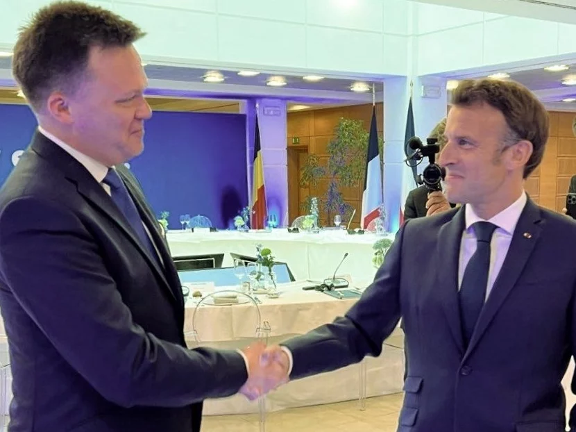 Szymon Hołownia i Emmanuel Macron