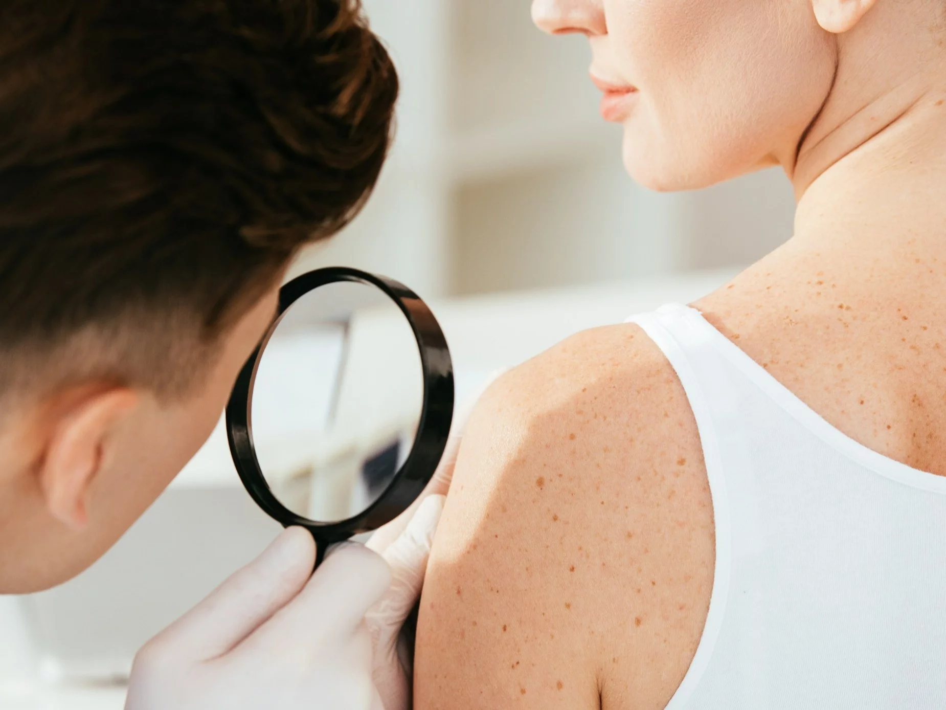 Dermatolog
