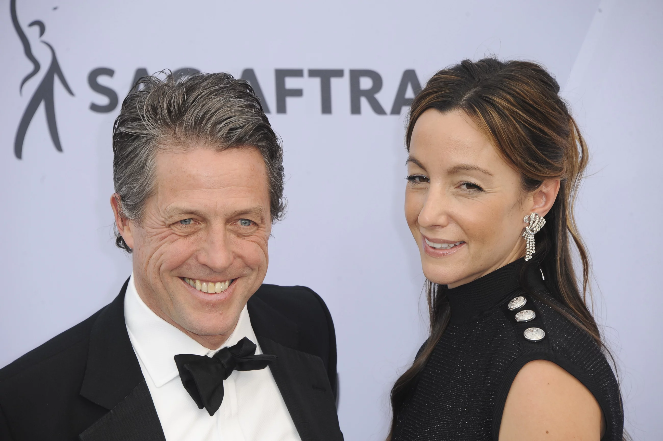 Hugh Grant i Anna Elisabet Eberstein