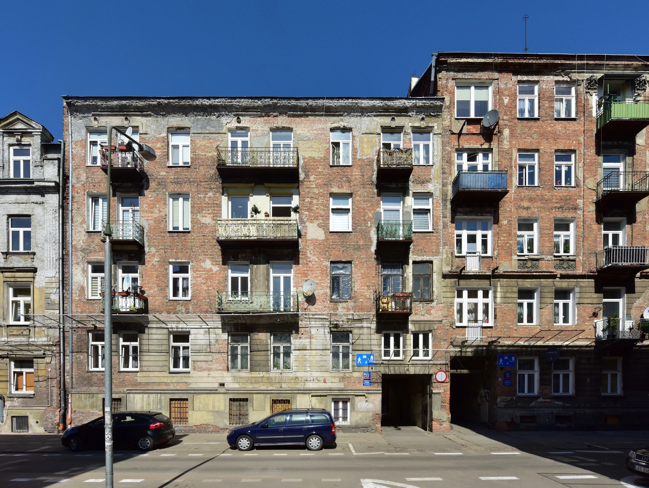 „Huki” i handel narkotykami. Ta ulica w Warszawie budzi grozę