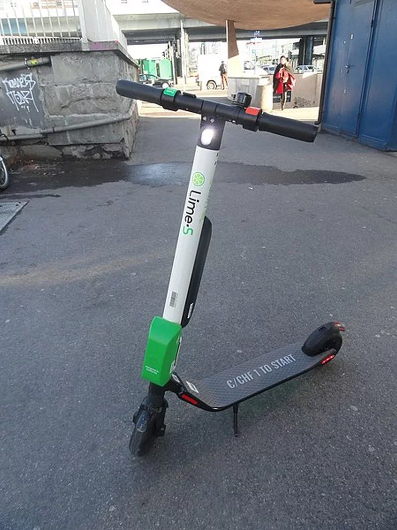 Elektryczna hulajnoga (zdj. ilustracyjne)