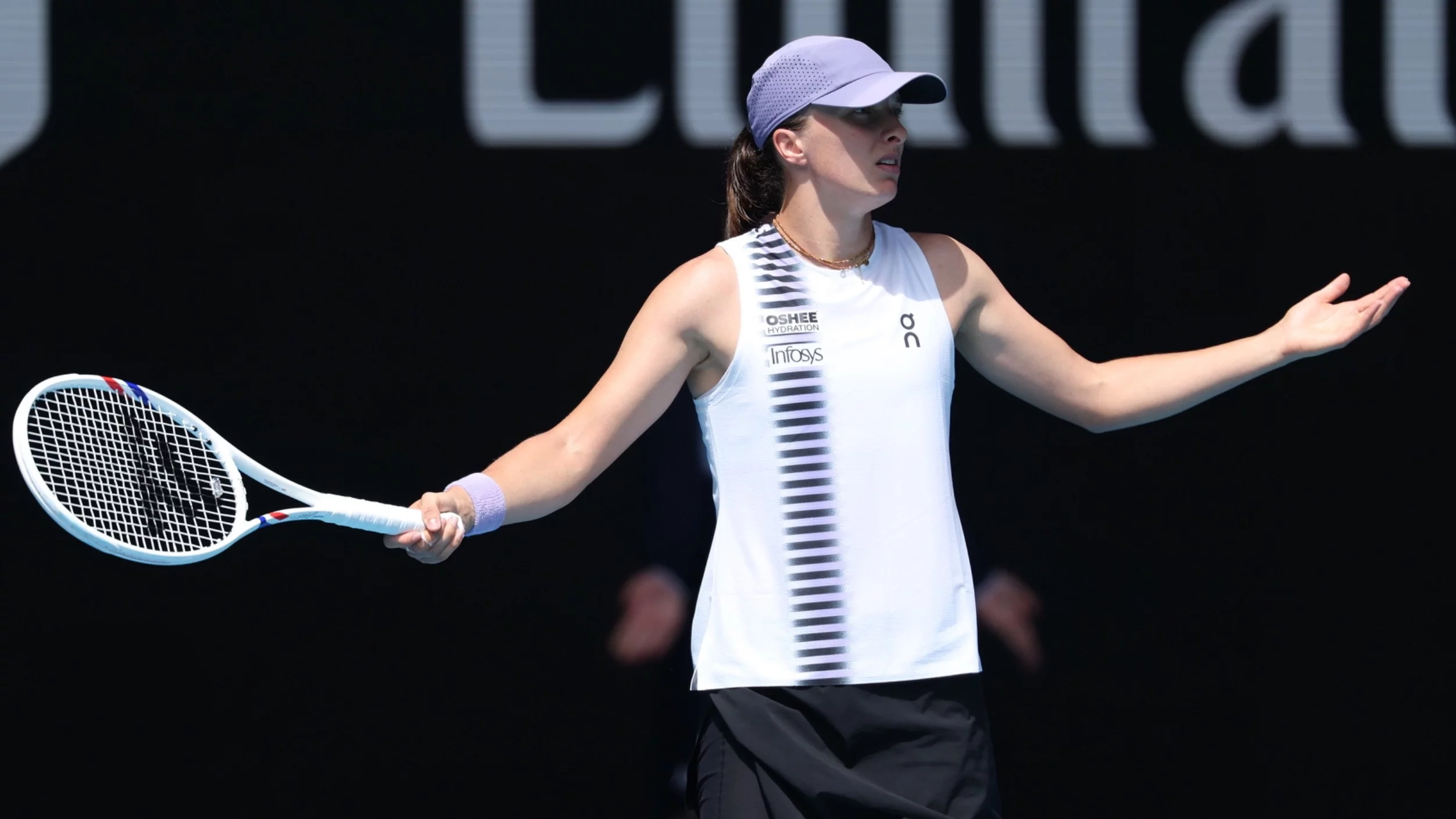 Iga Świątek – Jelena Rybakina. Katastrofa w meczu Polki na Australian Open – Tenis – Sport Wprost
