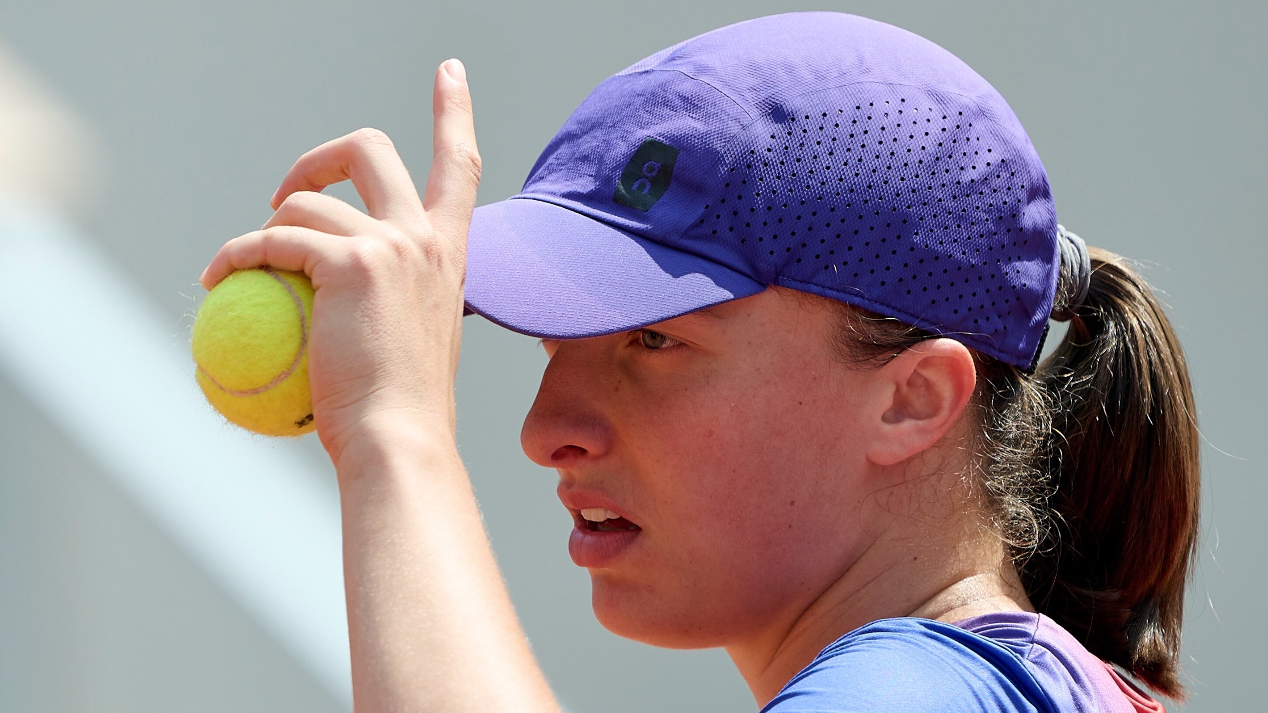 Iga Świątek zagra z Iriną Camelią-Begu. Poznaliśmy porę rozgrywania meczu – Tenis – Sport Wprost