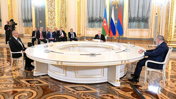 Ilham Alijew, Władimir Putin i Nikol Paszynian