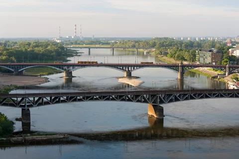 Warszawskie mosty i ruch samochodów