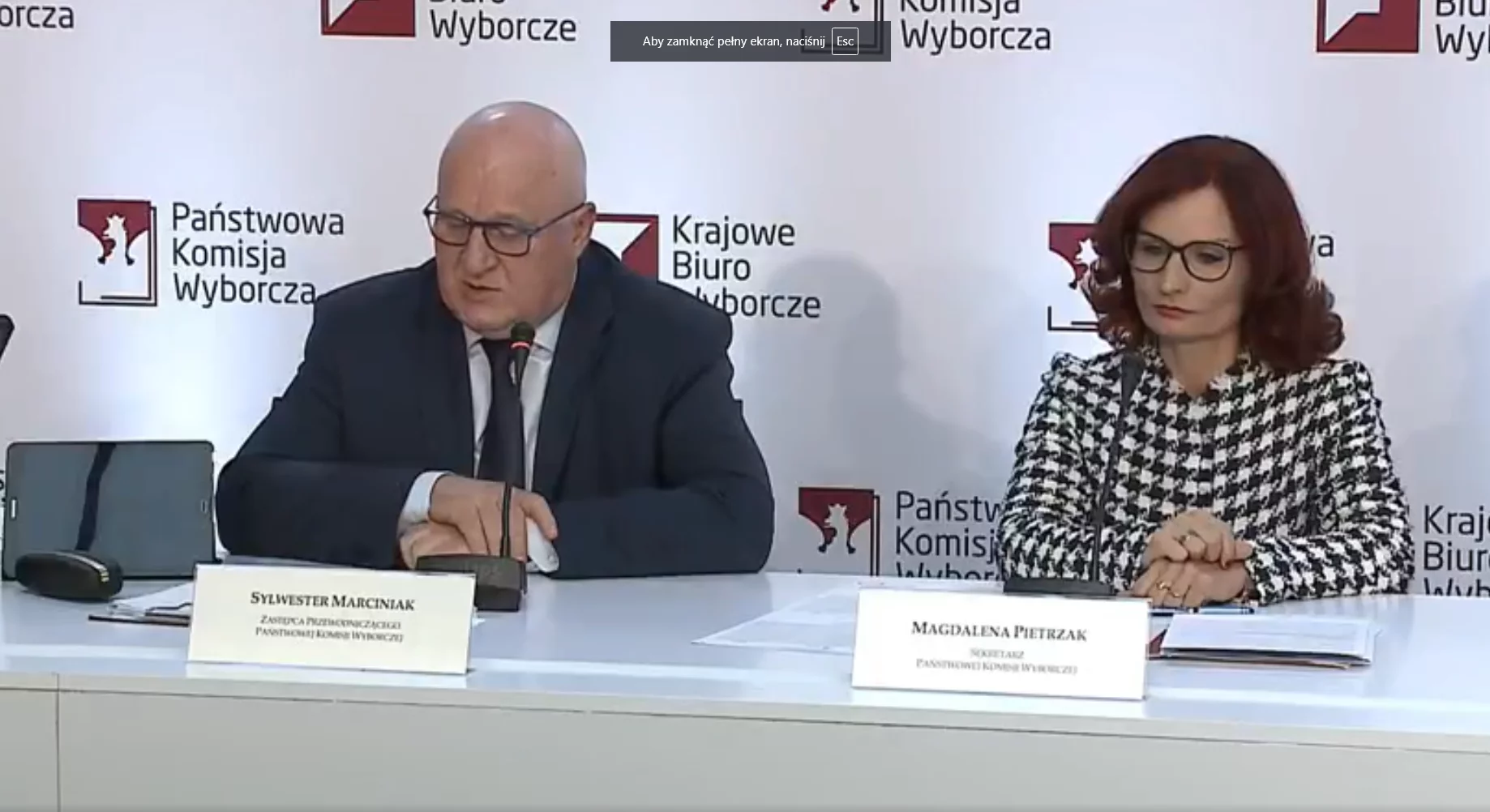 Członkowie KBW na konferencji prasowej