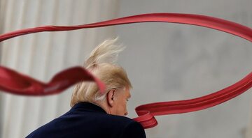 Internauci przerabiają zdjęcia Donalda Trumpa