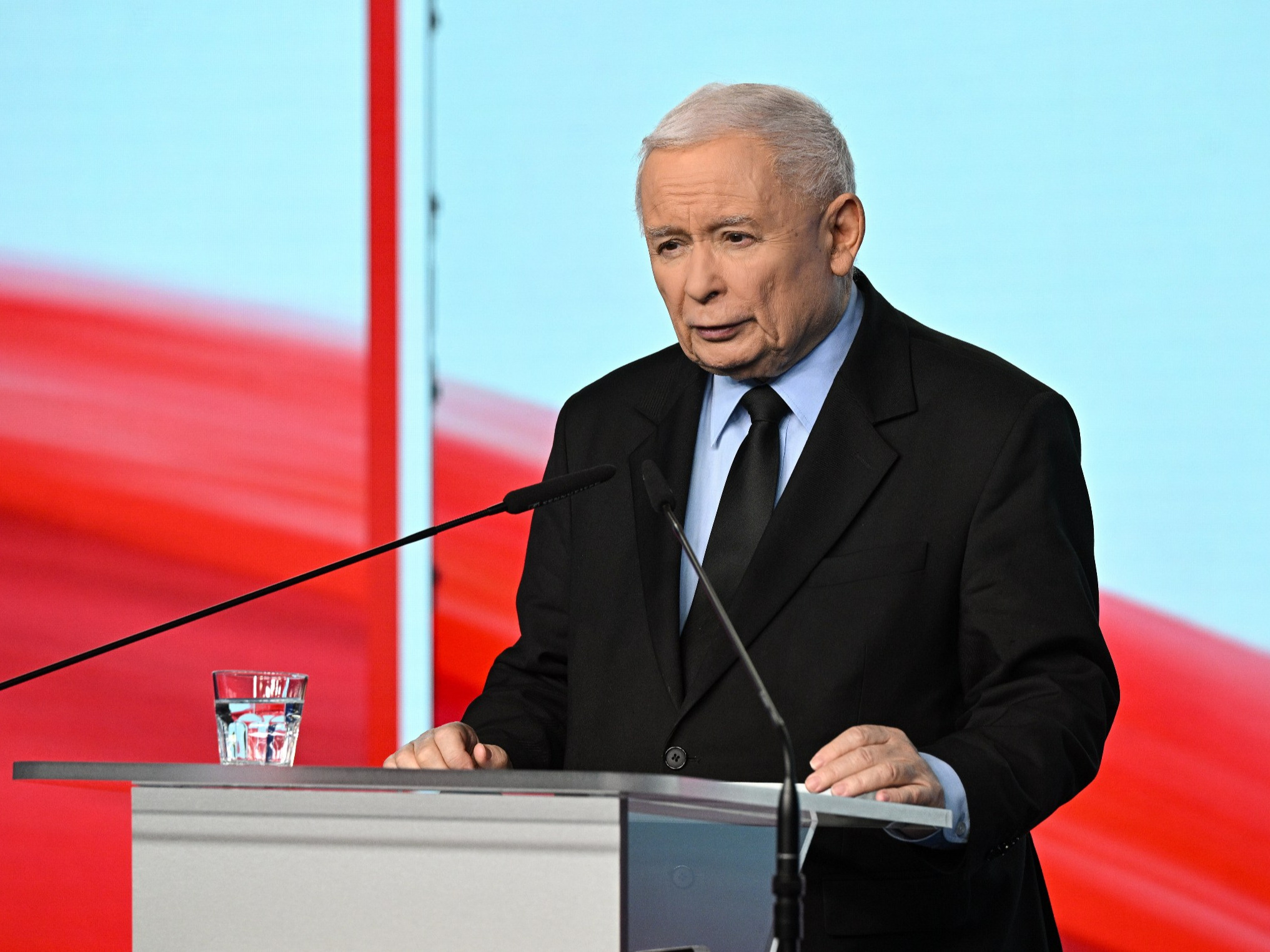 Kaczyński o interwencji policji w domu prezesa TV Republika. „Najbardziej boją się prawdy”