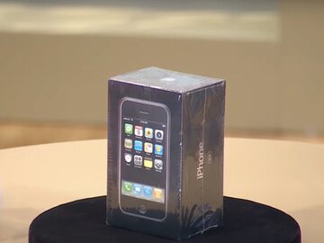 iPhone z 2007 roku, któy trafił na aukcję