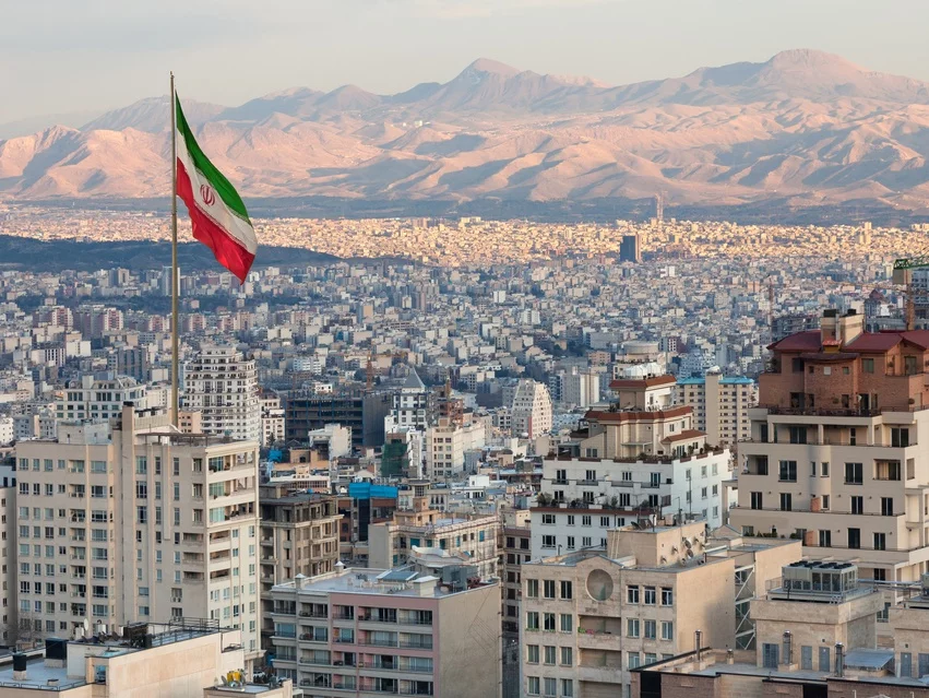 Widok na Teheran, stolicę Iranu. Zdjęcie poglądowe