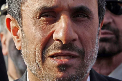 Prezydent Iranu Mahmud Ahmadineżad (fot. EPA/T. MUGHAL/PAP)