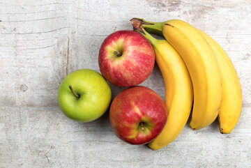 Jabłka i banany