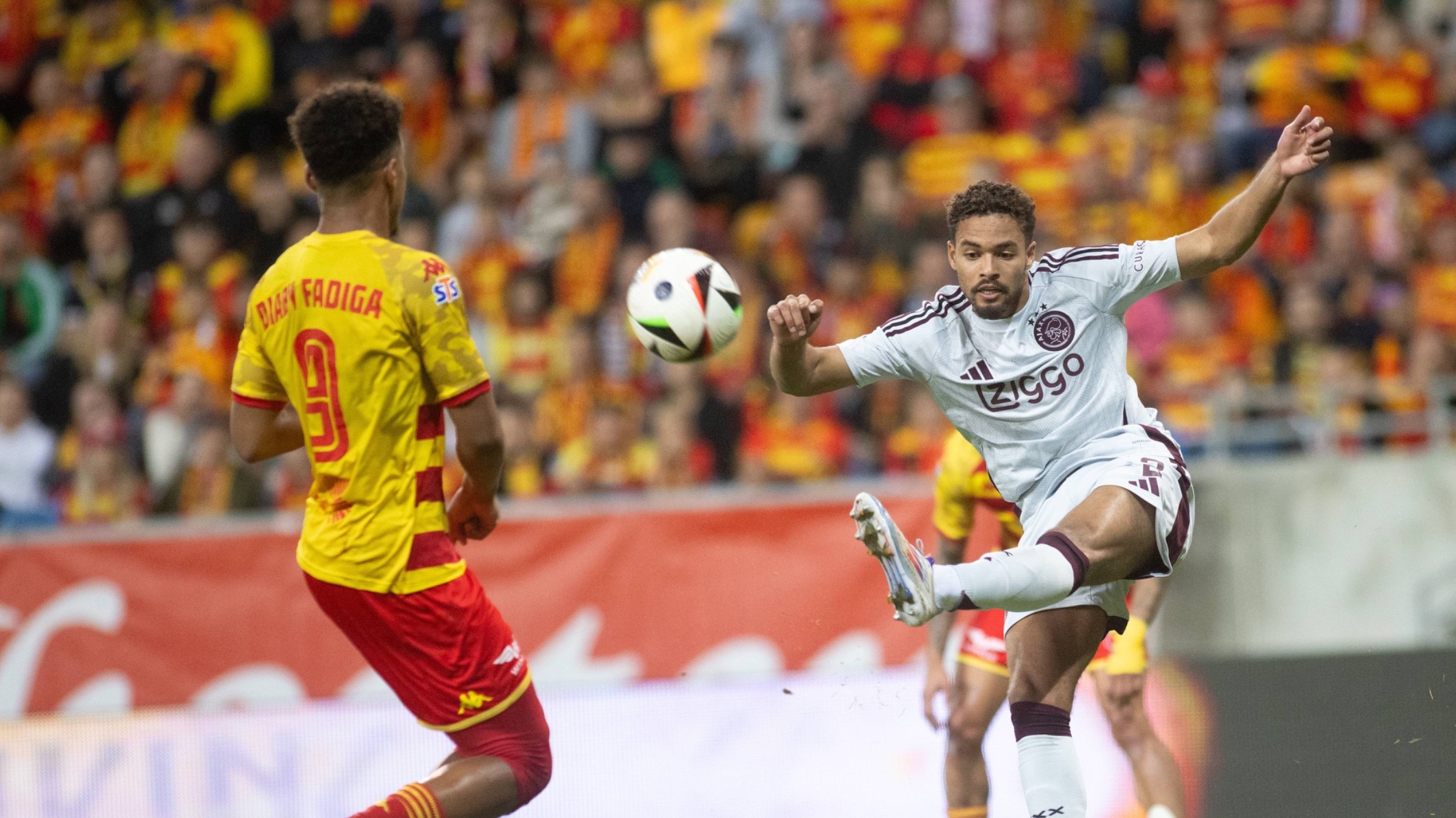 Jagiellonia Białystok – Ajax Amsterdam. Mistrzowie Polski bez szans z legendą – Liga Europy UEFA – Sport Wprost