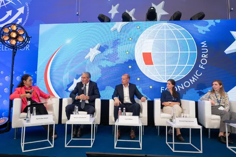 Uczestnicy panelu „Jak cyrkularna jest Polska?”