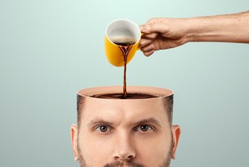 Jak na mózg działa nadmiar kawy?, zdjęcie ilustracyjne