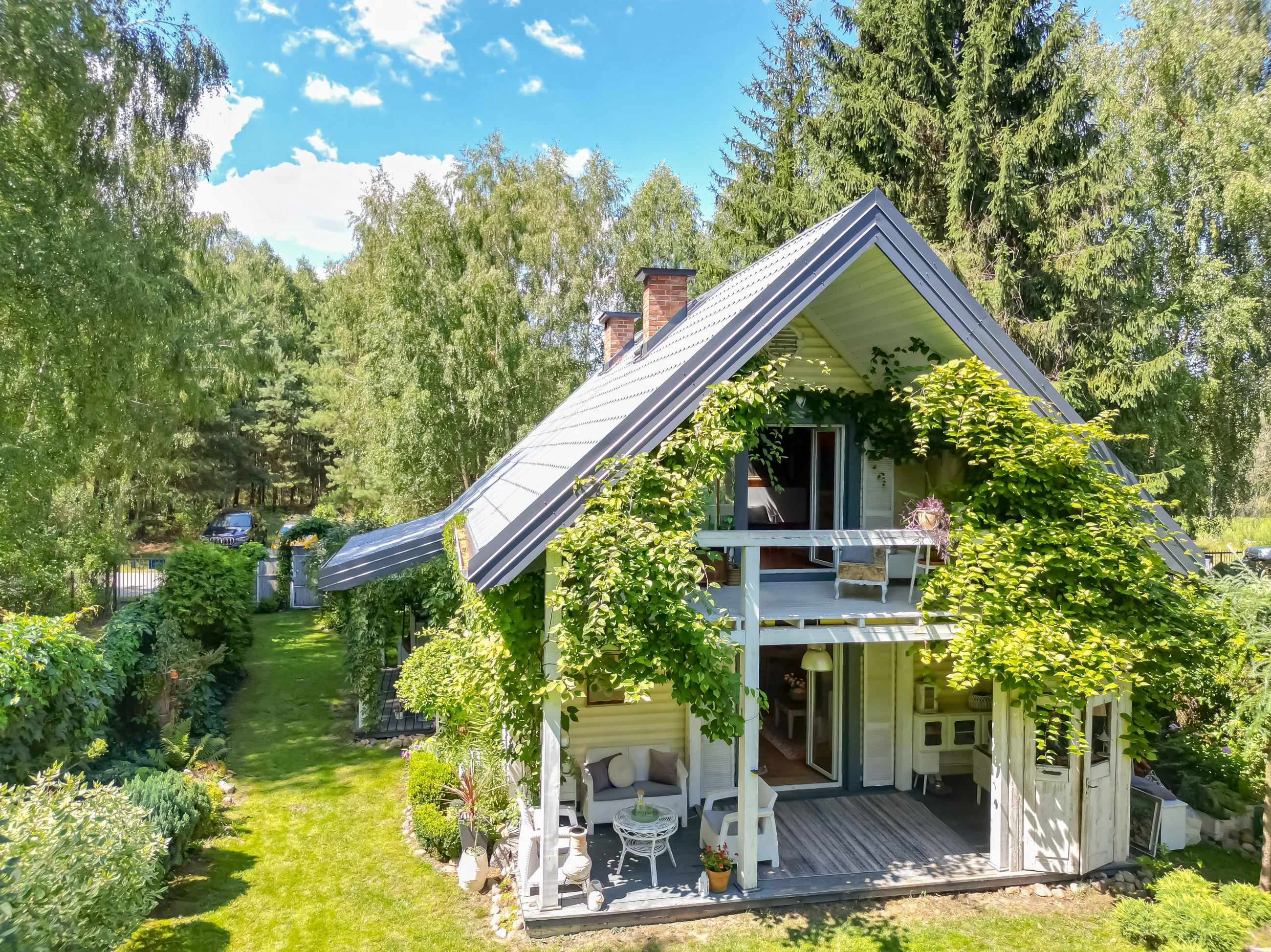 Dom w stylu cottage pod Warszawą