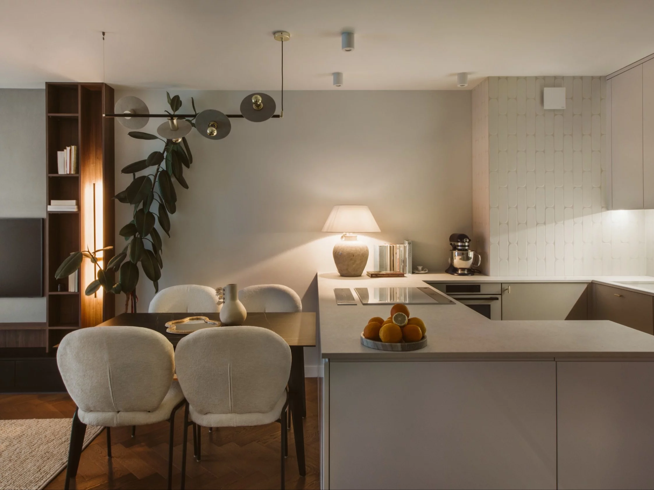 Najlepszy styl wnętrzarski do małego mieszkania, projekt Pracownia Interiorsy