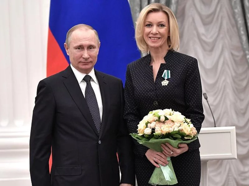 Władimir Putin i Maria Zacharowa