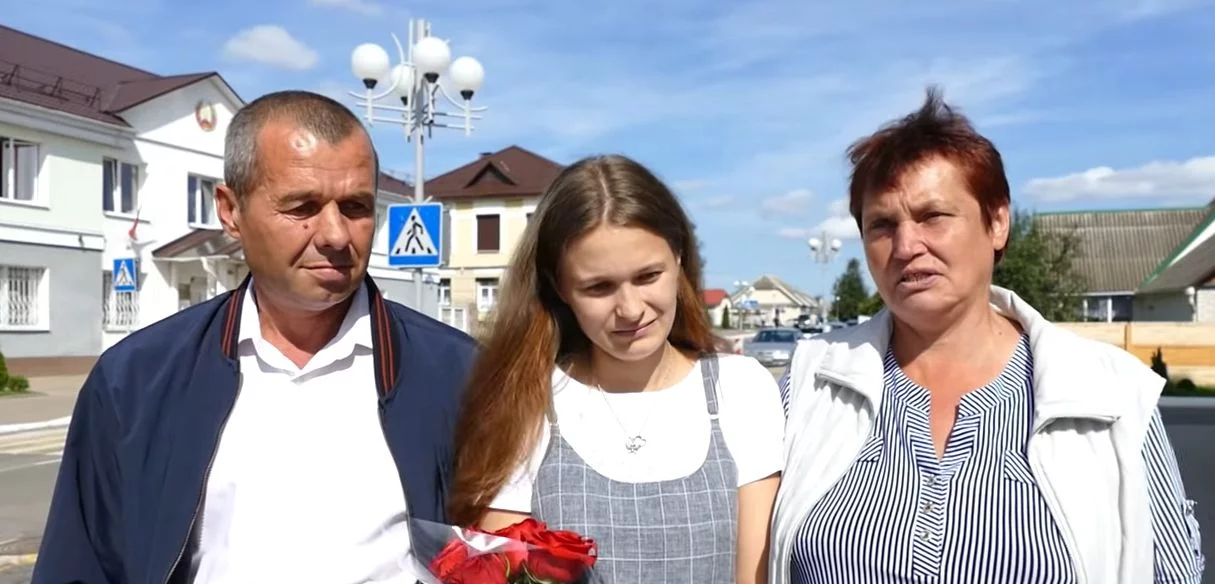 Julija Moisejenko z rodzicami