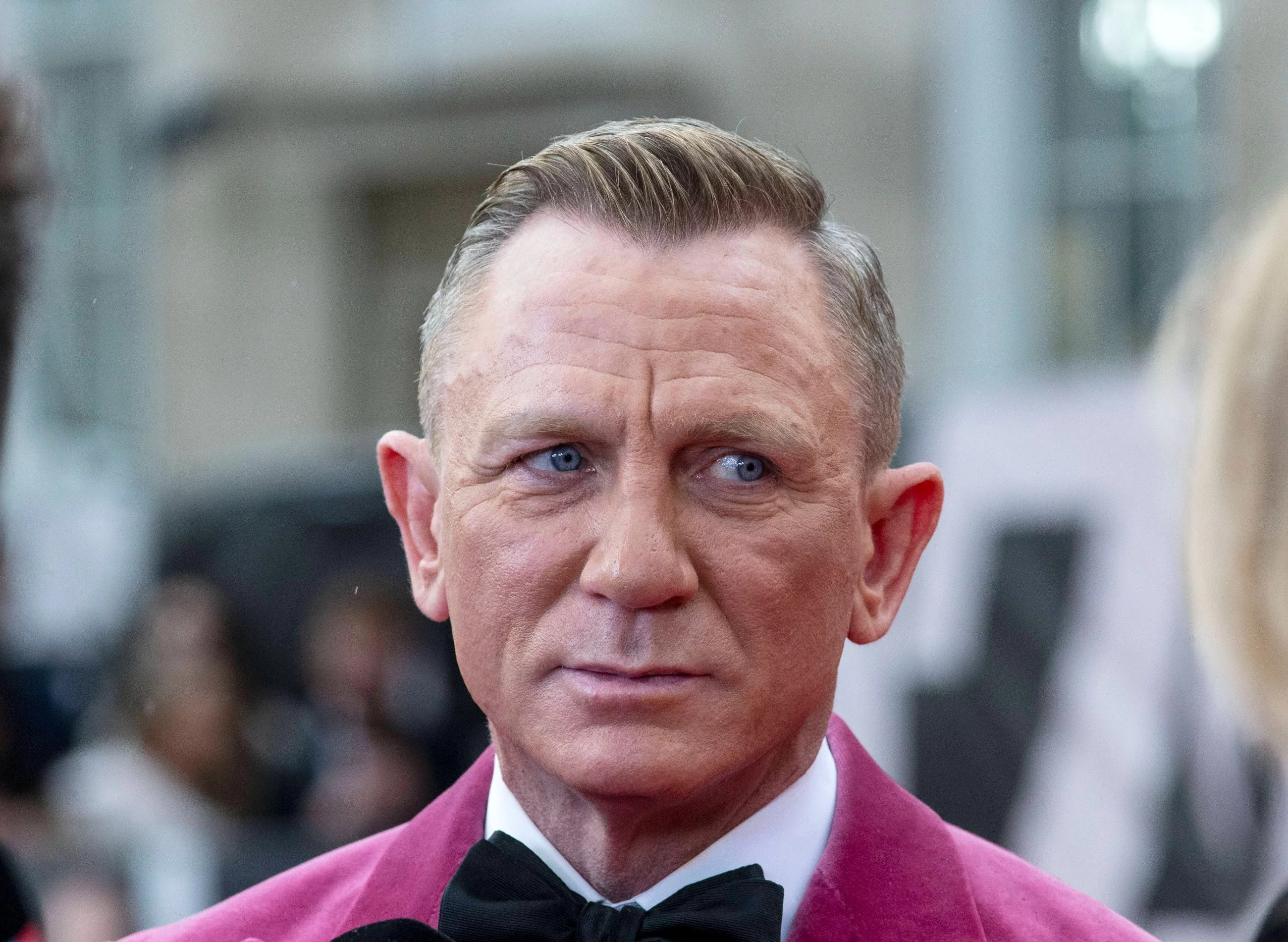 Daniel Craig