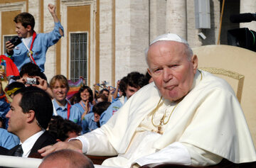 Jan Paweł II w 2004 r.