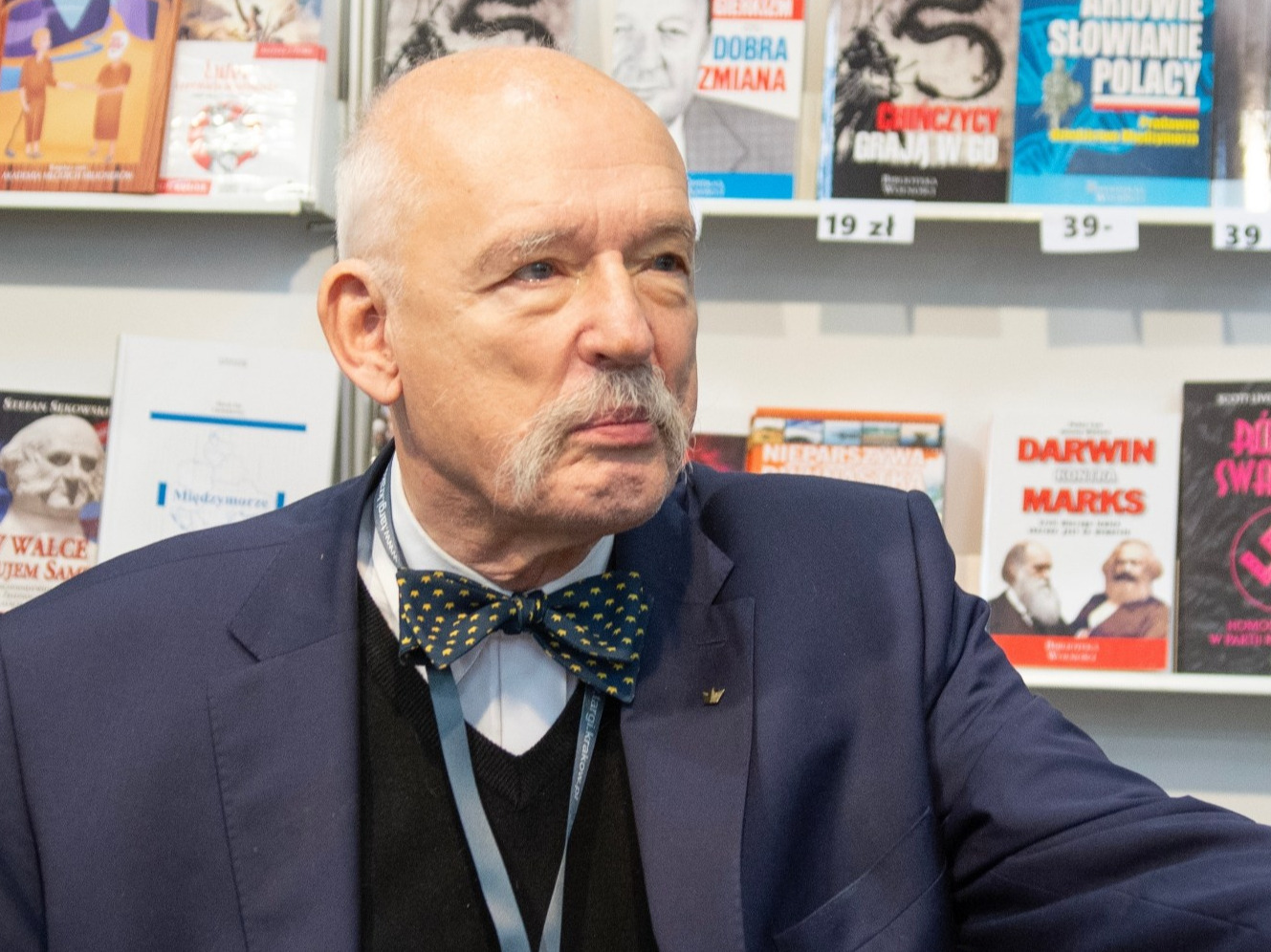 Janusz Korwin Mikke usłyszał zarzuty w sprawie z 2020 roku Przyznał się do winy Wprost