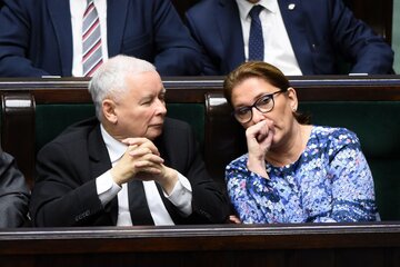 Jarosław Kaczyński i Beata Mazurek