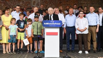 Jarosław Kaczyński i politycy PiS na Pikniku Rodzinnym w Pułtusku