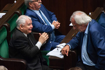 Jarosław Kaczyński i Ryszard Terlecki w Sejmie