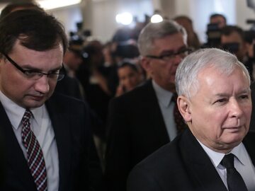 Jarosław Kaczyński i Zbigniew Ziobro to według Polaków główni winni ewentualnej blokady środków UE