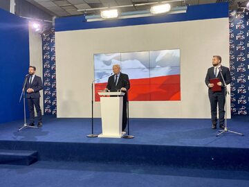 Jarosław Kaczyński na konferencji prasowej
