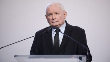Jarosław Kaczyński podczas konferencji prasowej